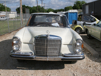 Image 1 of 10 of a 1966 MERCEDES BENZ 250SE
