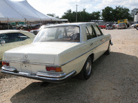 Image 4 of 10 of a 1966 MERCEDES BENZ 250SE