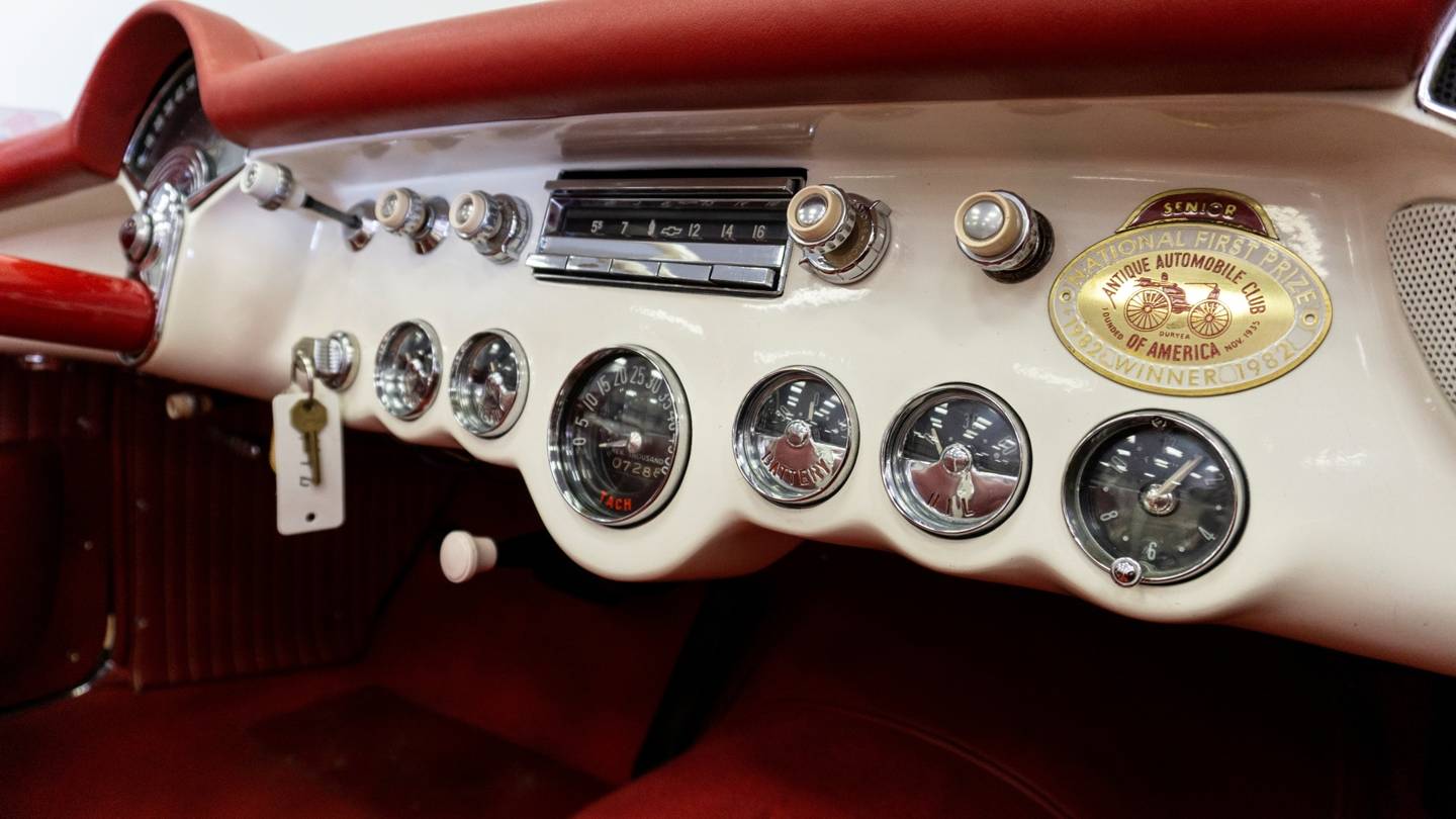 5th Image of a 1953 CHEVROLET CORVETTE