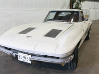 Image 4 of 16 of a 1963 CHEVROLET CORVETTE