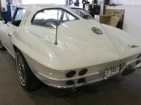 Image 5 of 16 of a 1963 CHEVROLET CORVETTE