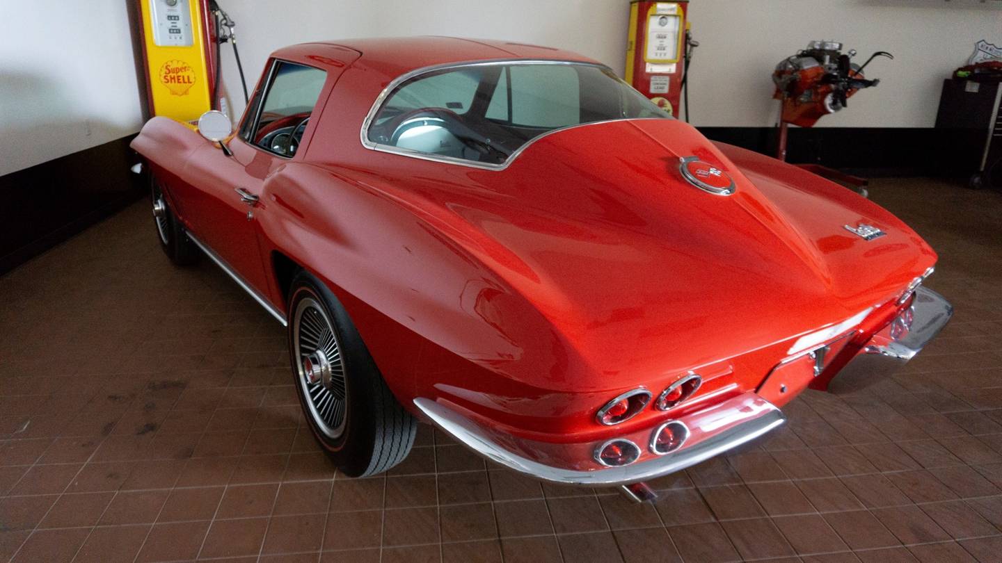 2nd Image of a 1967 CHEVROLET CORVETTE COPO