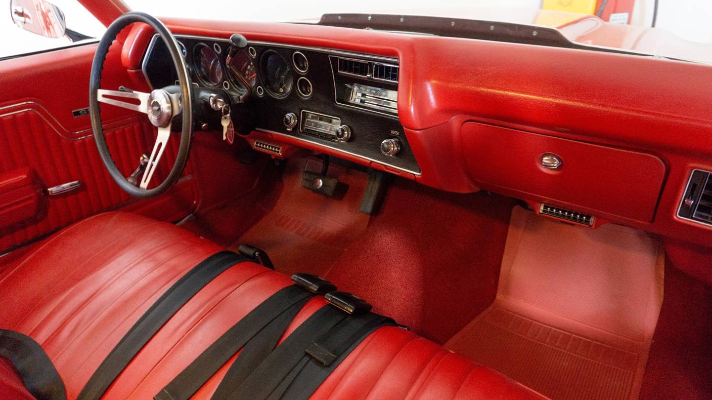 3rd Image of a 1970 CHEVROLET CHEVELLE