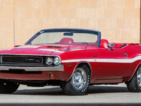 Image 7 of 19 of a 1970 DODGE CHALLENGER