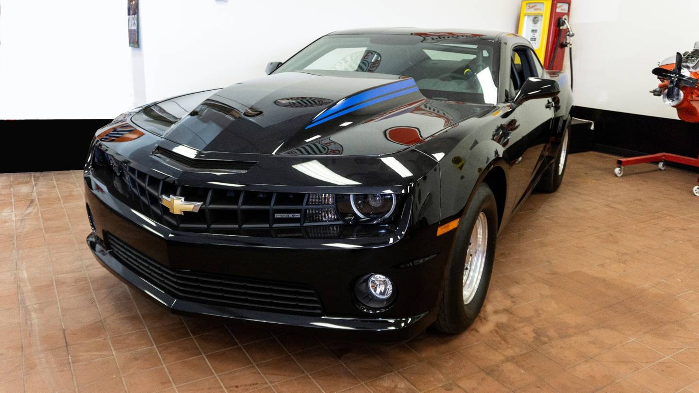 3rd Image of a 2012 CHEVROLET CAMARO COPO