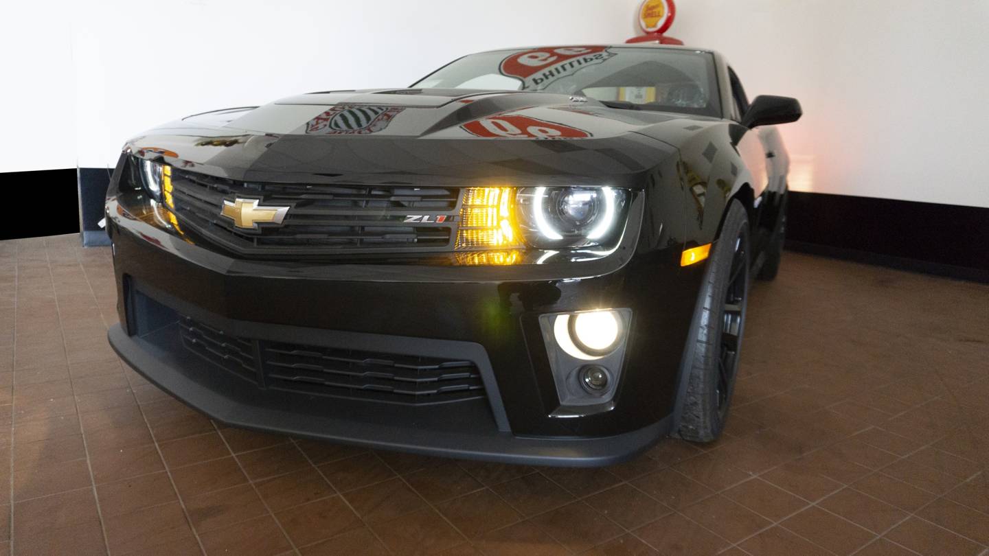 1st Image of a 2012 CHEVROLET CAMARO ZL1