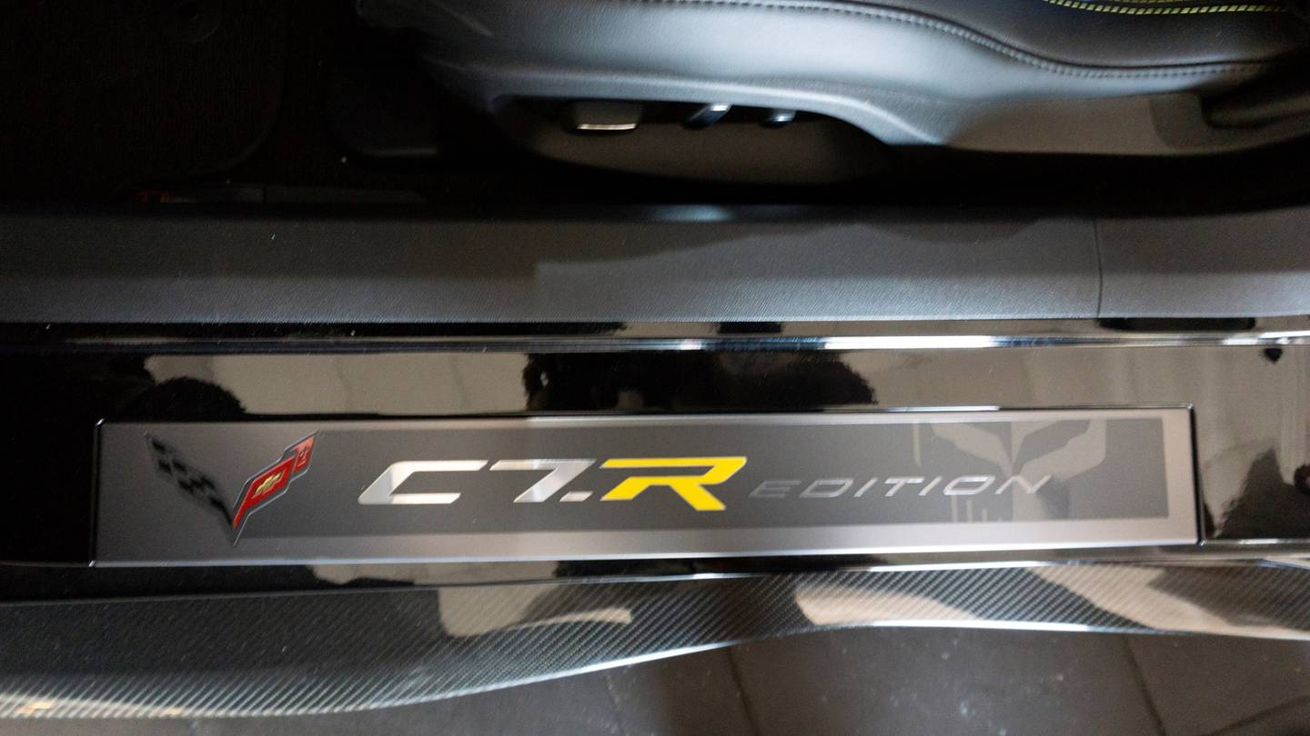 6th Image of a 2016 CHEVROLET CORVETTE C7R