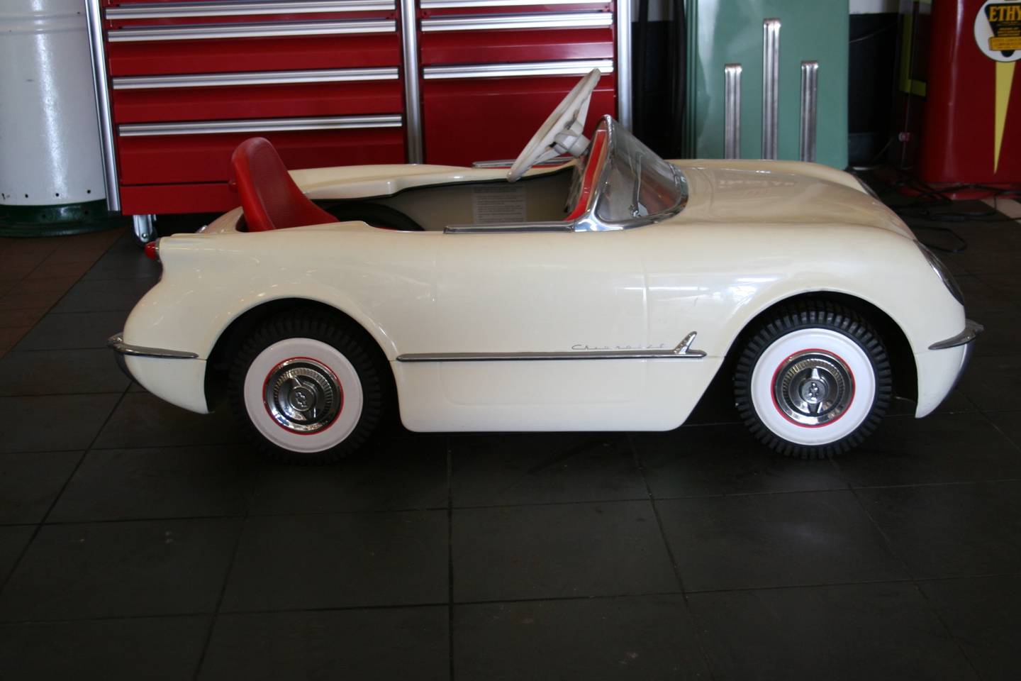 1st Image of a 1953 CHEVROLET CORVETTE PEDDLE CAR