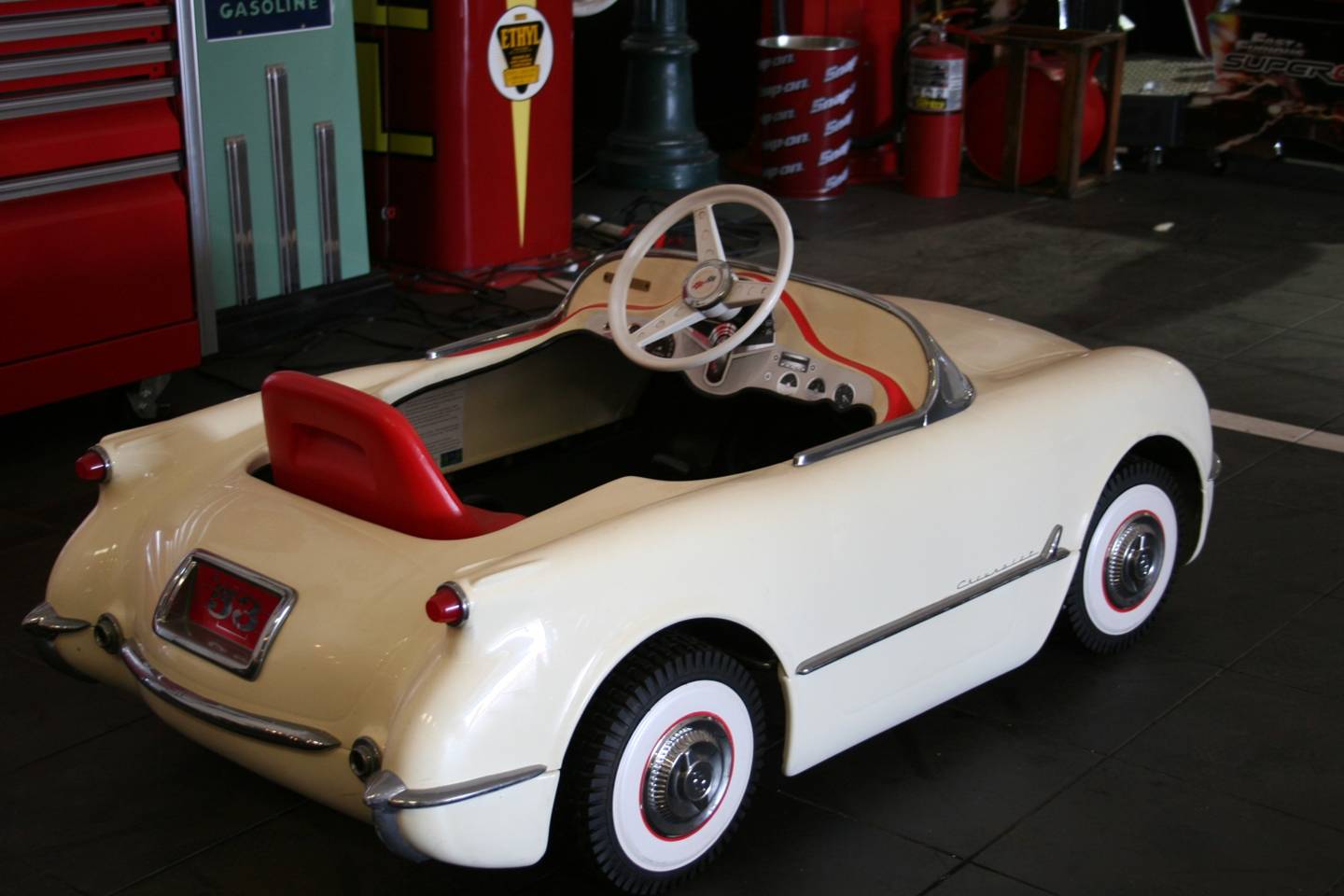 2nd Image of a 1953 CHEVROLET CORVETTE PEDDLE CAR