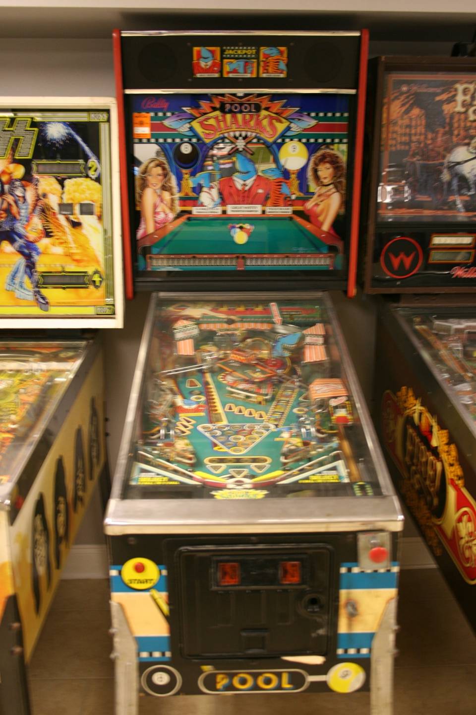 1st Image of a N/A BALLY POOL SHARKS PINBALL