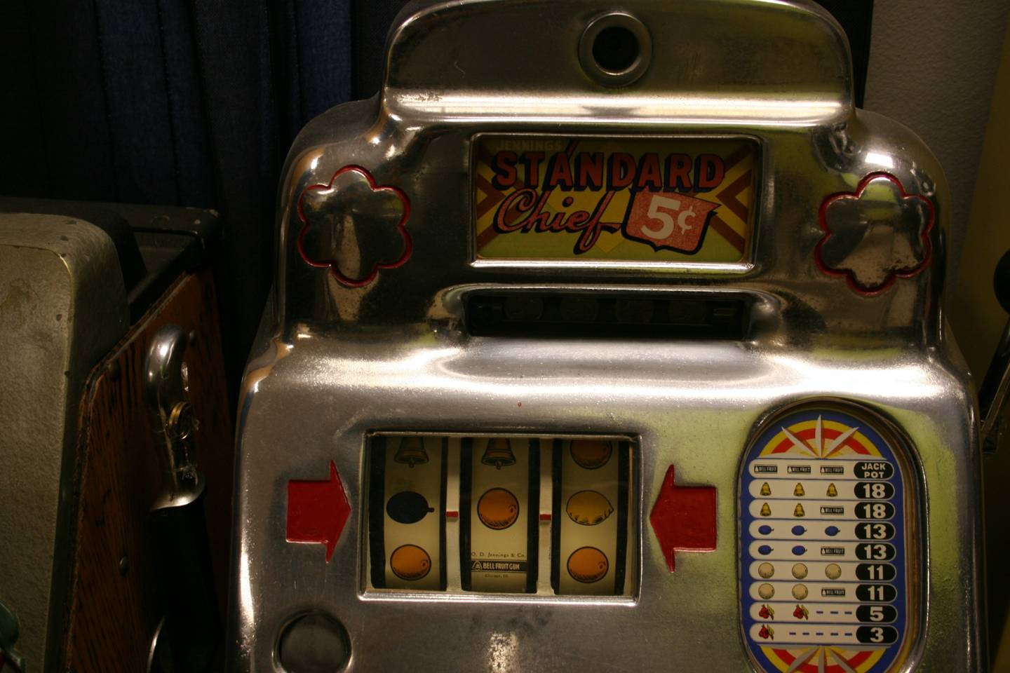 1st Image of a N/A STANDARD CHIEF 5 CENT SLOT MACHINE