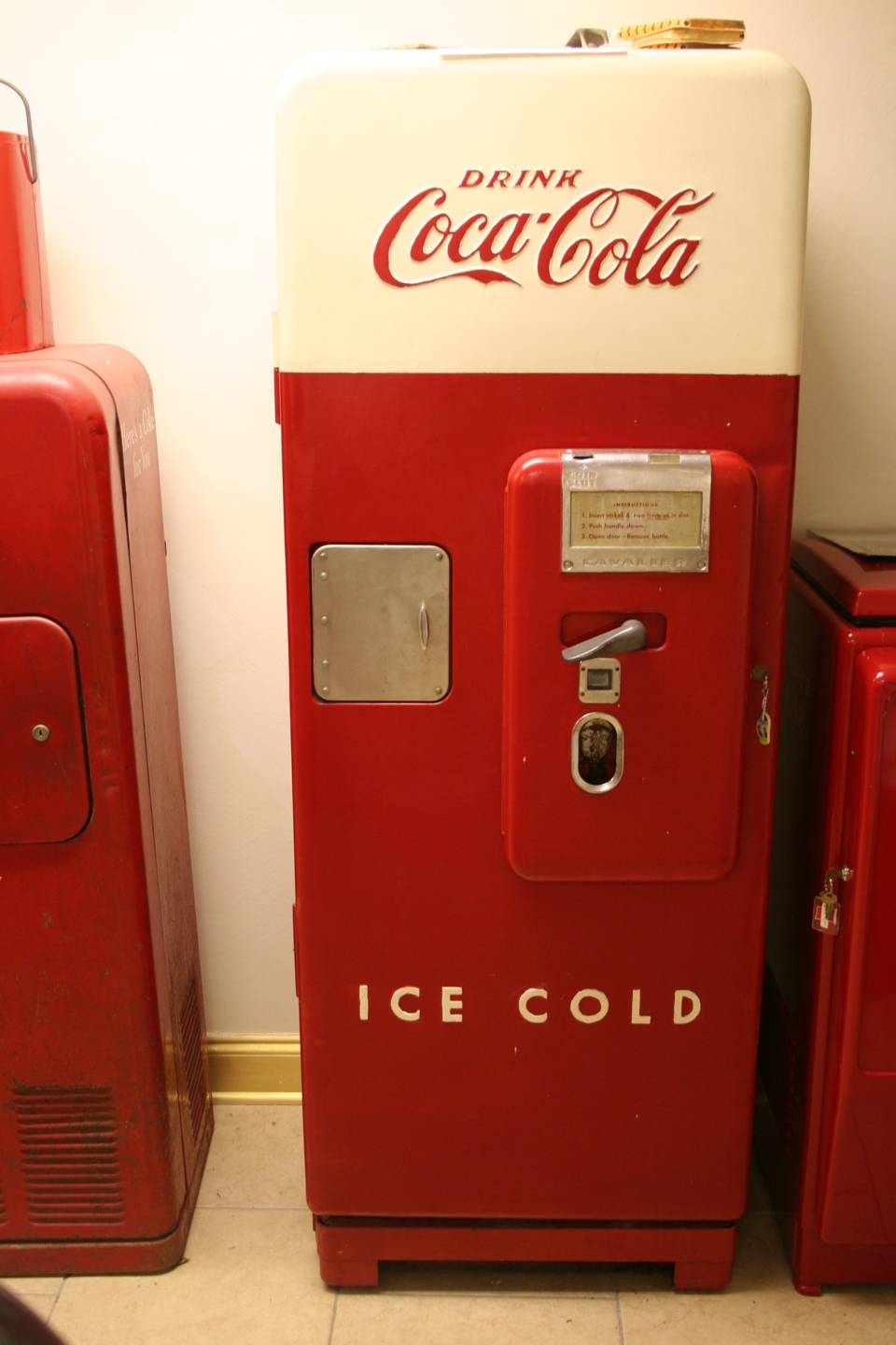 0th Image of a N/A COCA COLA VENDING MACHINE