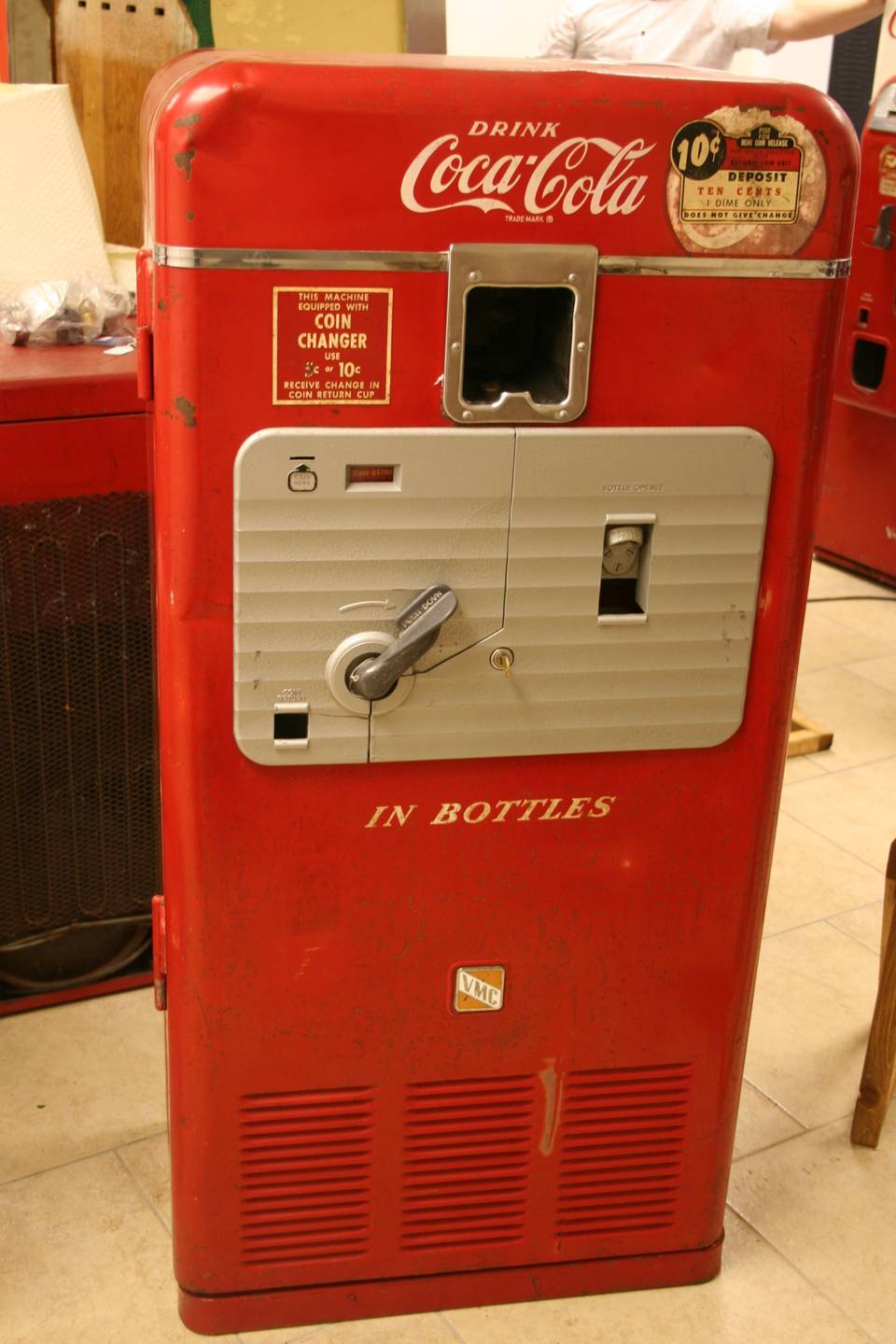 0th Image of a N/A COCA COLA BOTTLE VENDING MACHINE