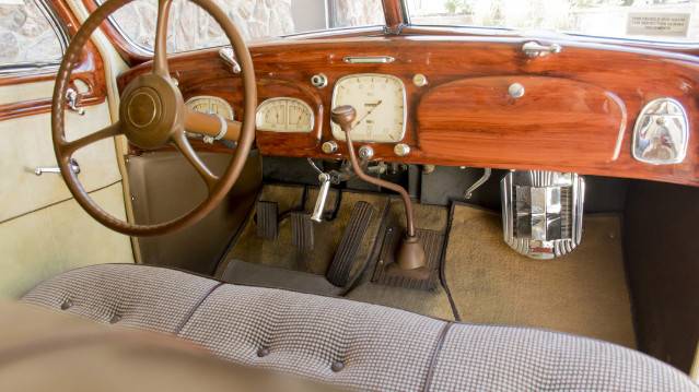 10th Image of a 1935 DESOTO AIRFLOW