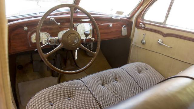 24th Image of a 1935 DESOTO AIRFLOW