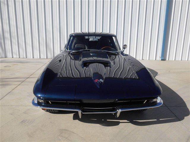 1st Image of a 1966 CHEVROLET CORVETTE