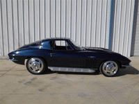 Image 3 of 21 of a 1966 CHEVROLET CORVETTE