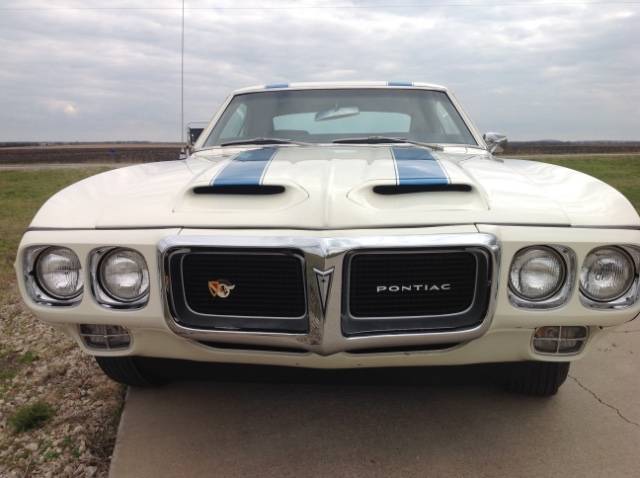 2nd Image of a 1969 PONTIAC TRANS AM