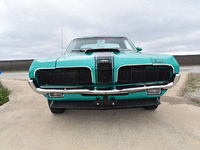 Image 2 of 34 of a 1970 MERCURY COUGAR