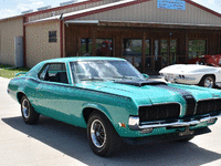 Image 24 of 34 of a 1970 MERCURY COUGAR