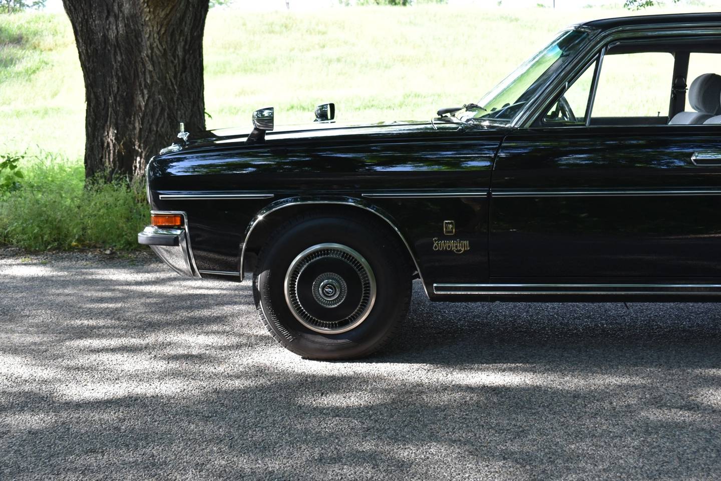 3rd Image of a 1987 NISSAN PRESIDENT