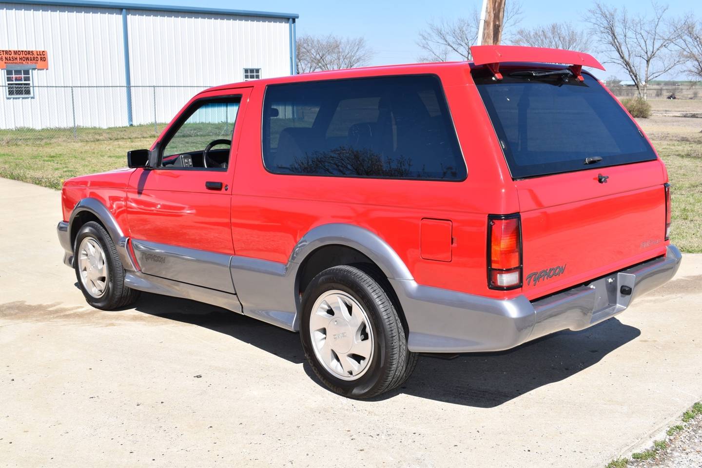 5th Image of a 1992 GMC TYPHOON