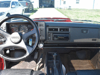 Image 14 of 21 of a 1992 GMC TYPHOON