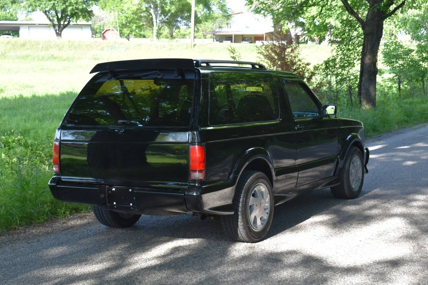 14th Image of a 1993 GMC TYPHOON