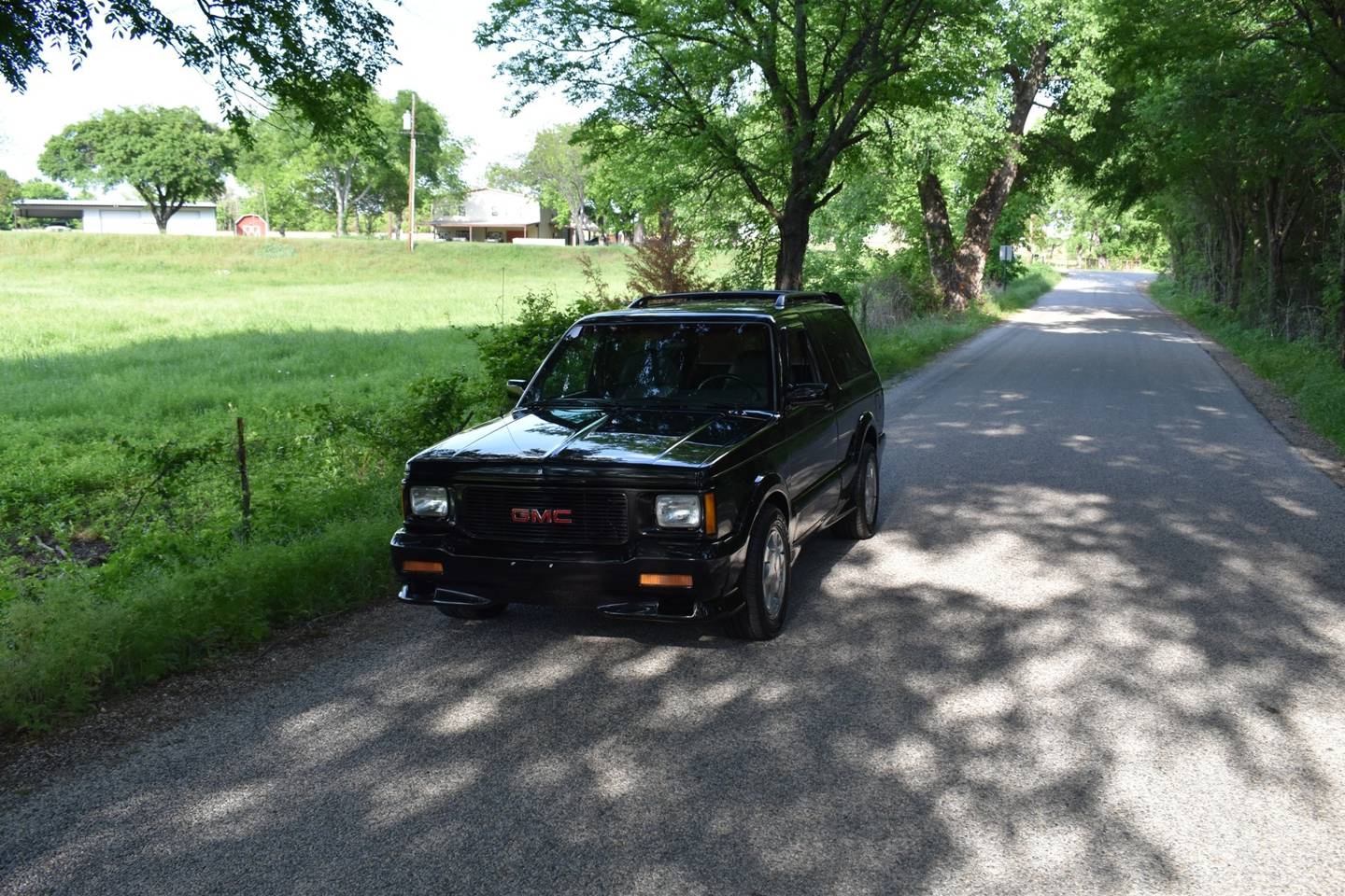 39th Image of a 1993 GMC TYPHOON