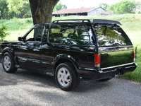 Image 5 of 40 of a 1993 GMC TYPHOON