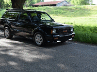 Image 7 of 40 of a 1993 GMC TYPHOON