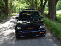 Image 32 of 40 of a 1993 GMC TYPHOON