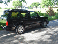 Image 33 of 40 of a 1993 GMC TYPHOON