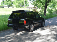 Image 34 of 40 of a 1993 GMC TYPHOON