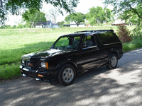 Image 39 of 40 of a 1993 GMC TYPHOON