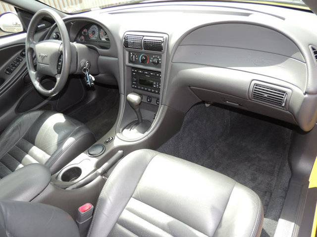 3rd Image of a 2001 FORD MUSTANG GT PREMIUM