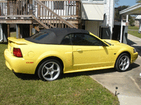 Image 8 of 12 of a 2001 FORD MUSTANG GT PREMIUM