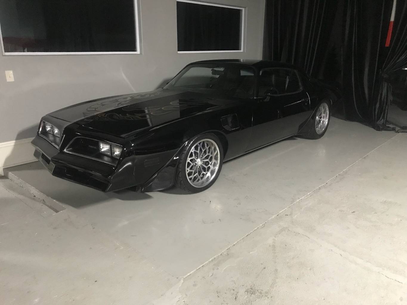 2nd Image of a 1977 PONTIAC TRANS AM