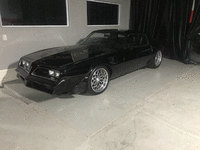 Image 3 of 14 of a 1977 PONTIAC TRANS AM