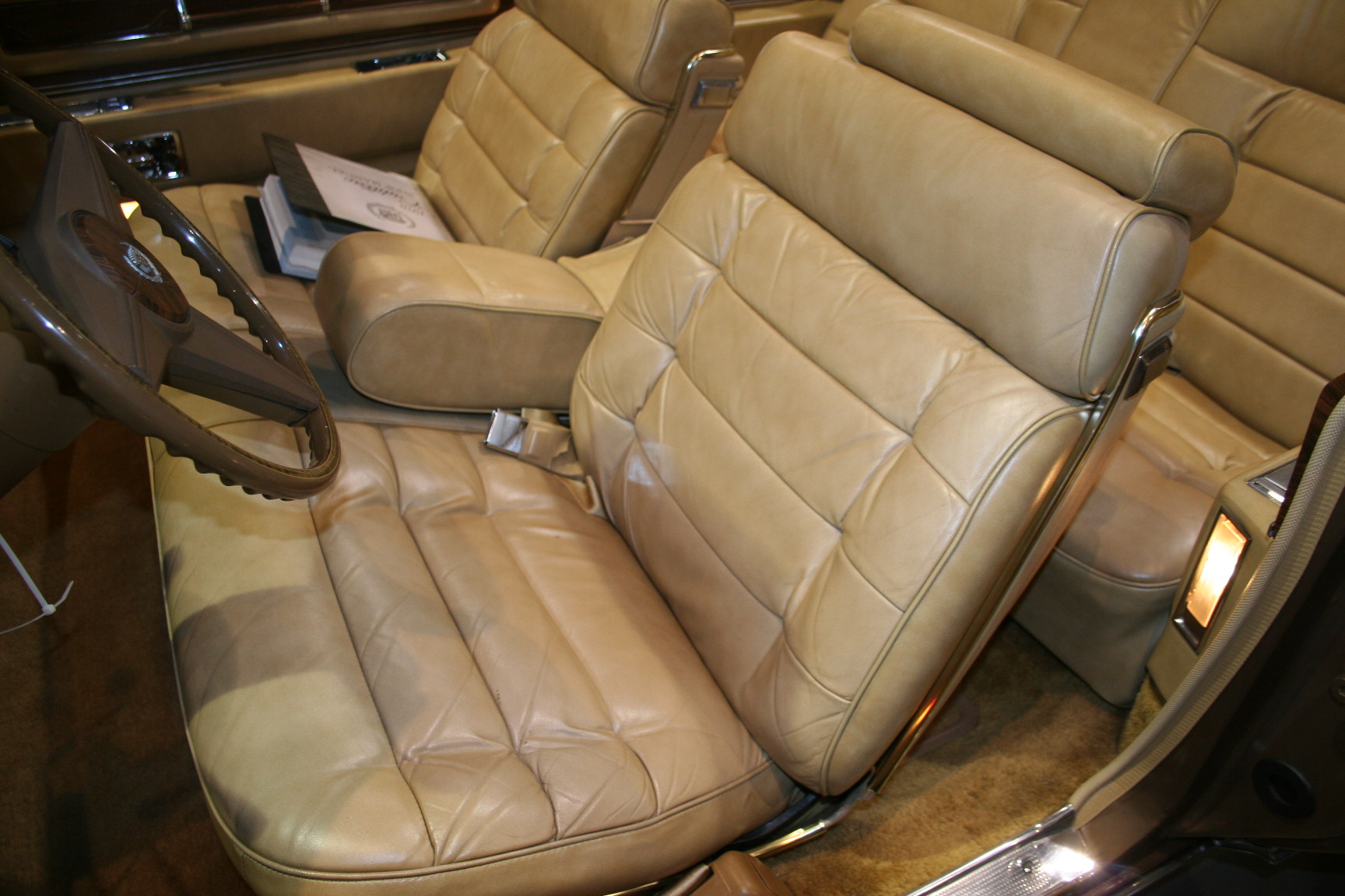 4th Image of a 1976 CADILLAC ELDORADO