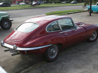 Image 7 of 13 of a 1970 JAGUAR XKE