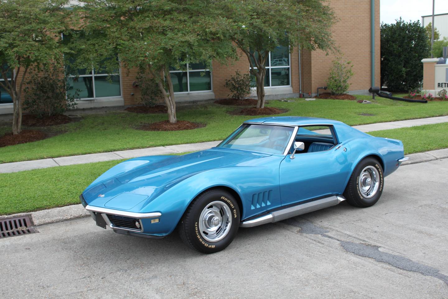 4th Image of a 1968 CHEVROLET CORVETTE