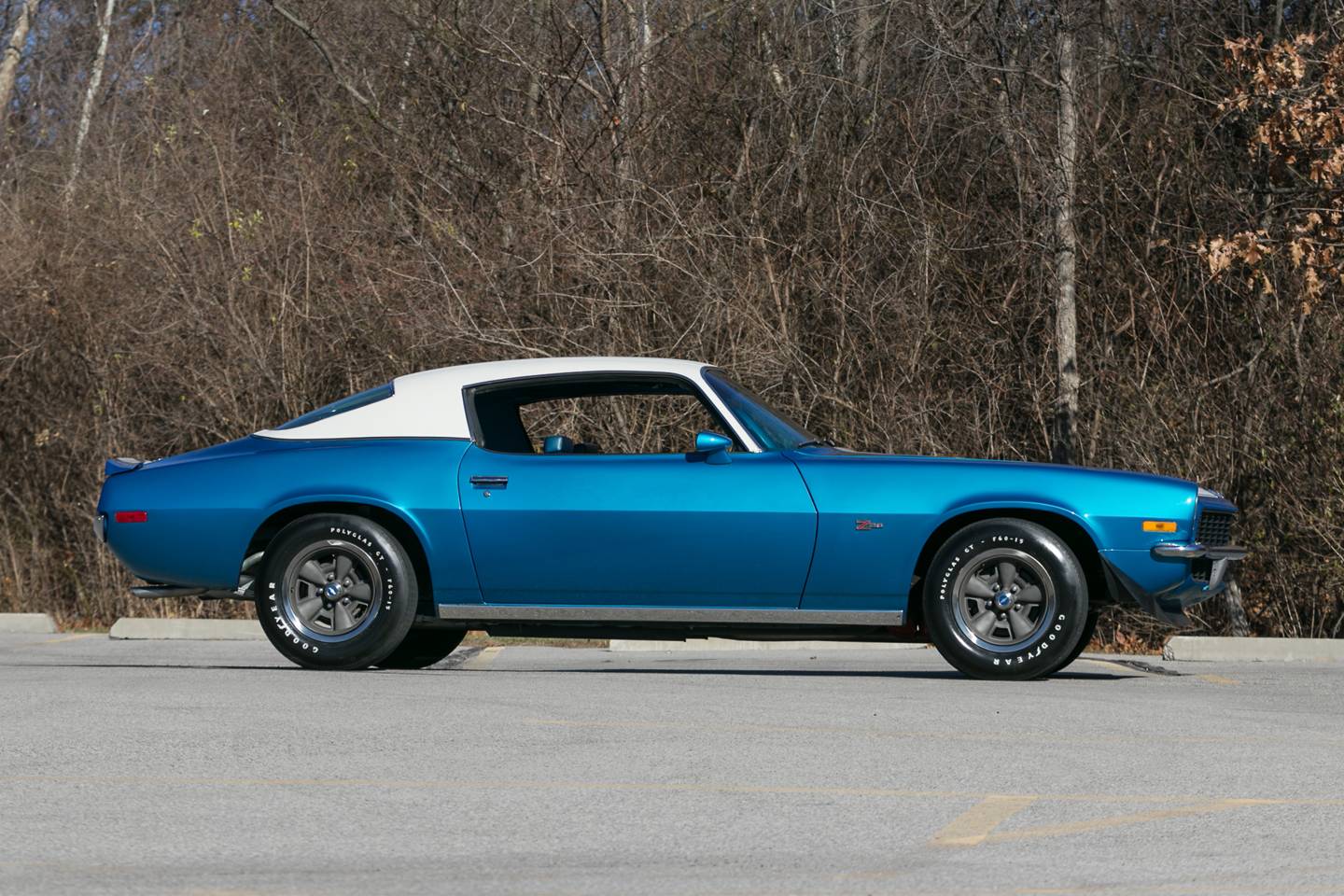 2nd Image of a 1970 CHEVROLET CAMARO Z28