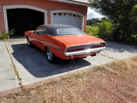 Image 10 of 31 of a 1970 DODGE CHALLENGER