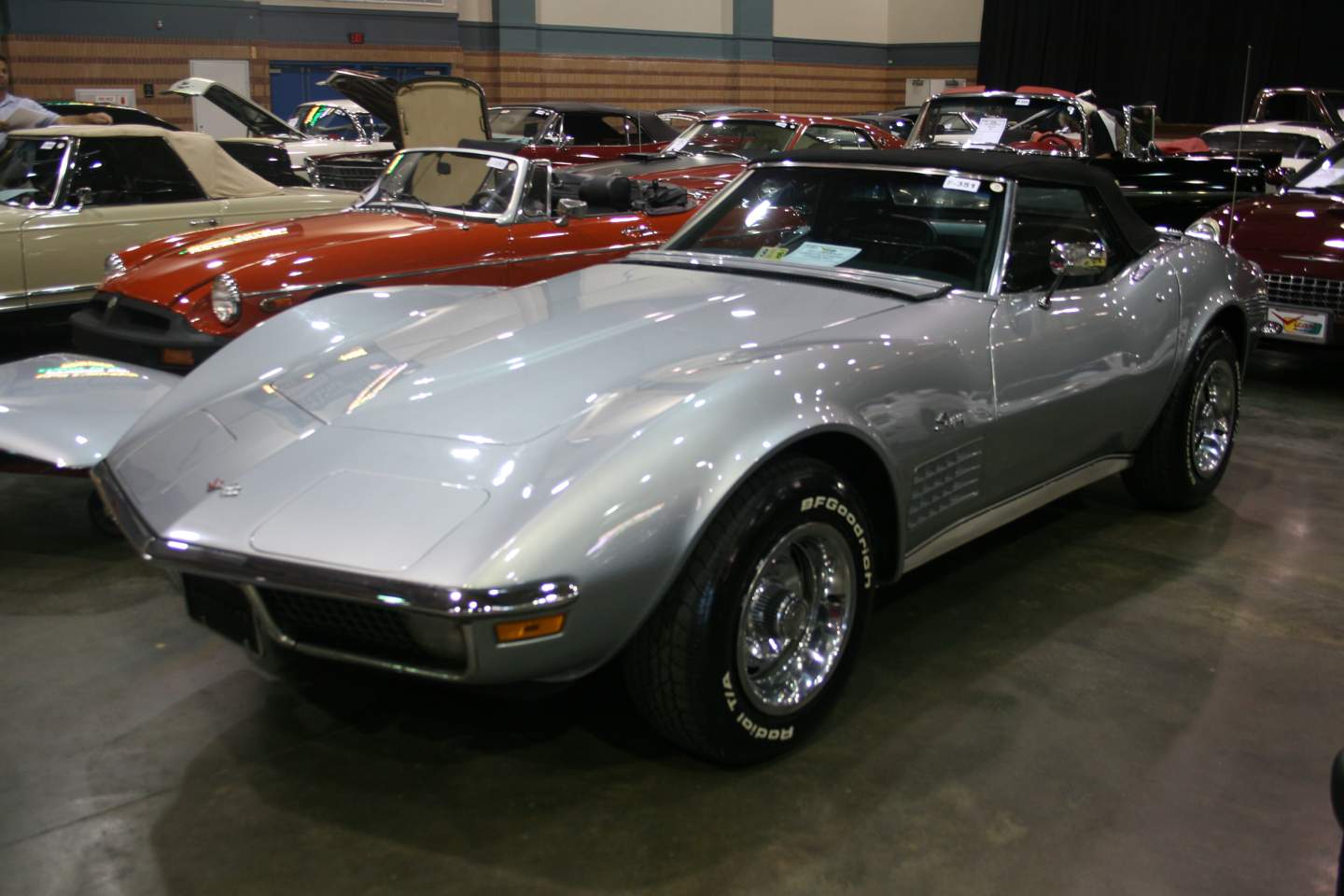 1st Image of a 1971 CHEVROLET CORVETTE STINGRAY