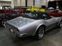 Image 7 of 9 of a 1971 CHEVROLET CORVETTE STINGRAY