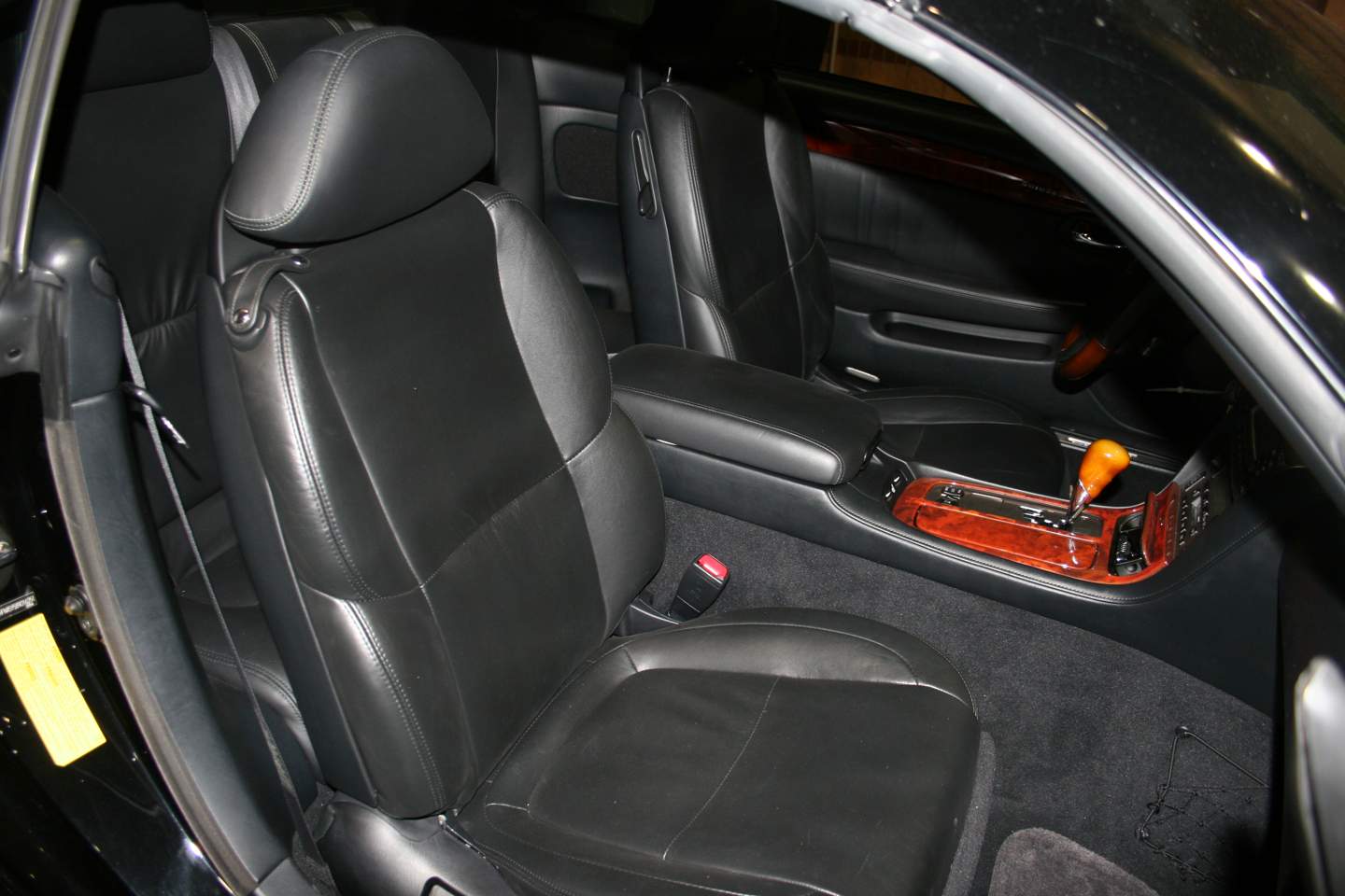 5th Image of a 2008 LEXUS SC 430