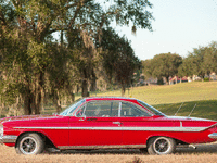 Image 4 of 12 of a 1961 CHEVROLET BELAIR BUBBLETOP