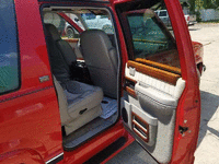 Image 4 of 17 of a 1994 CHEVROLET SUBURBAN 1500