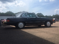 Image 4 of 9 of a 1986 MERCEDES-BENZ 560 560SL